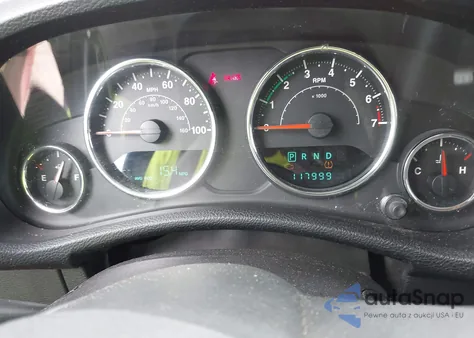 2013 Jeep Wrangler Unlimited Sahara из США, поврежденный, VIN 1C4BJWEG6DL643181